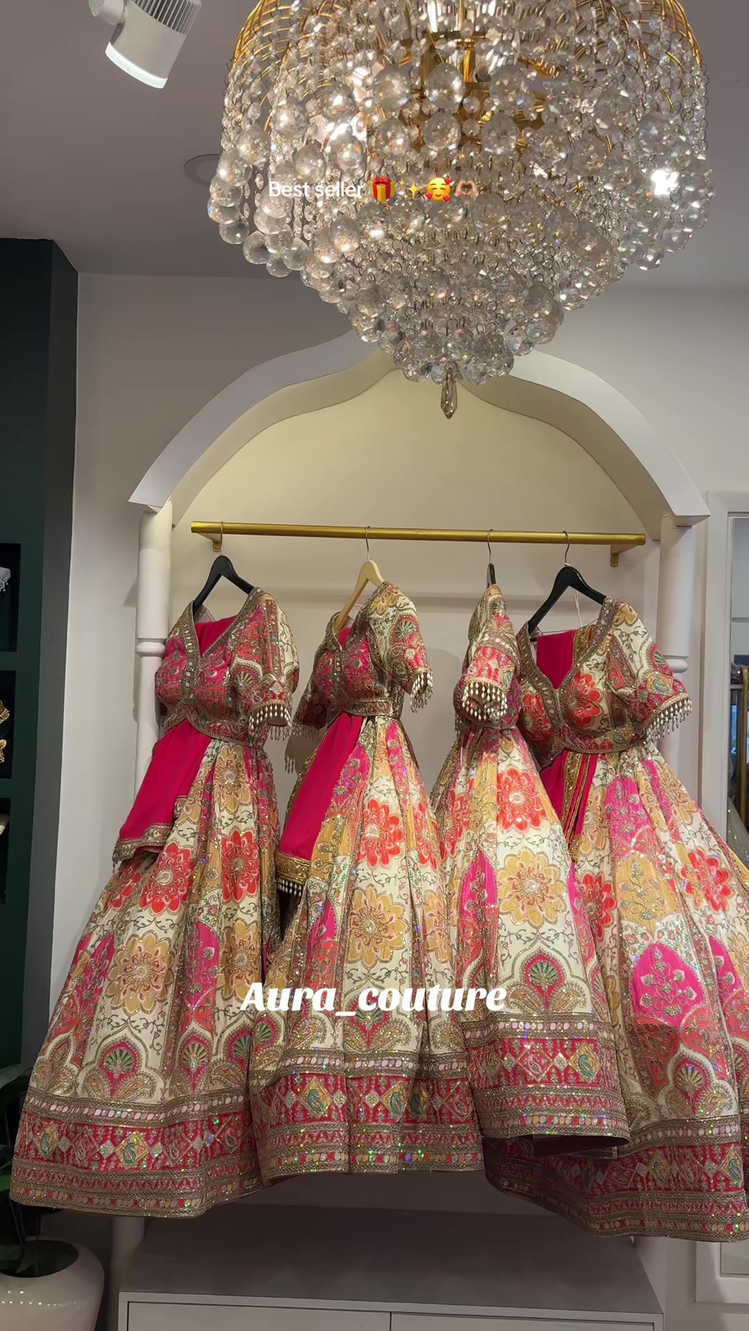 @aura_couture
