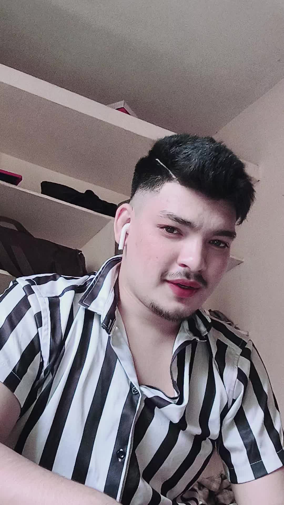 @तिम्रो राजा ❣️🍁