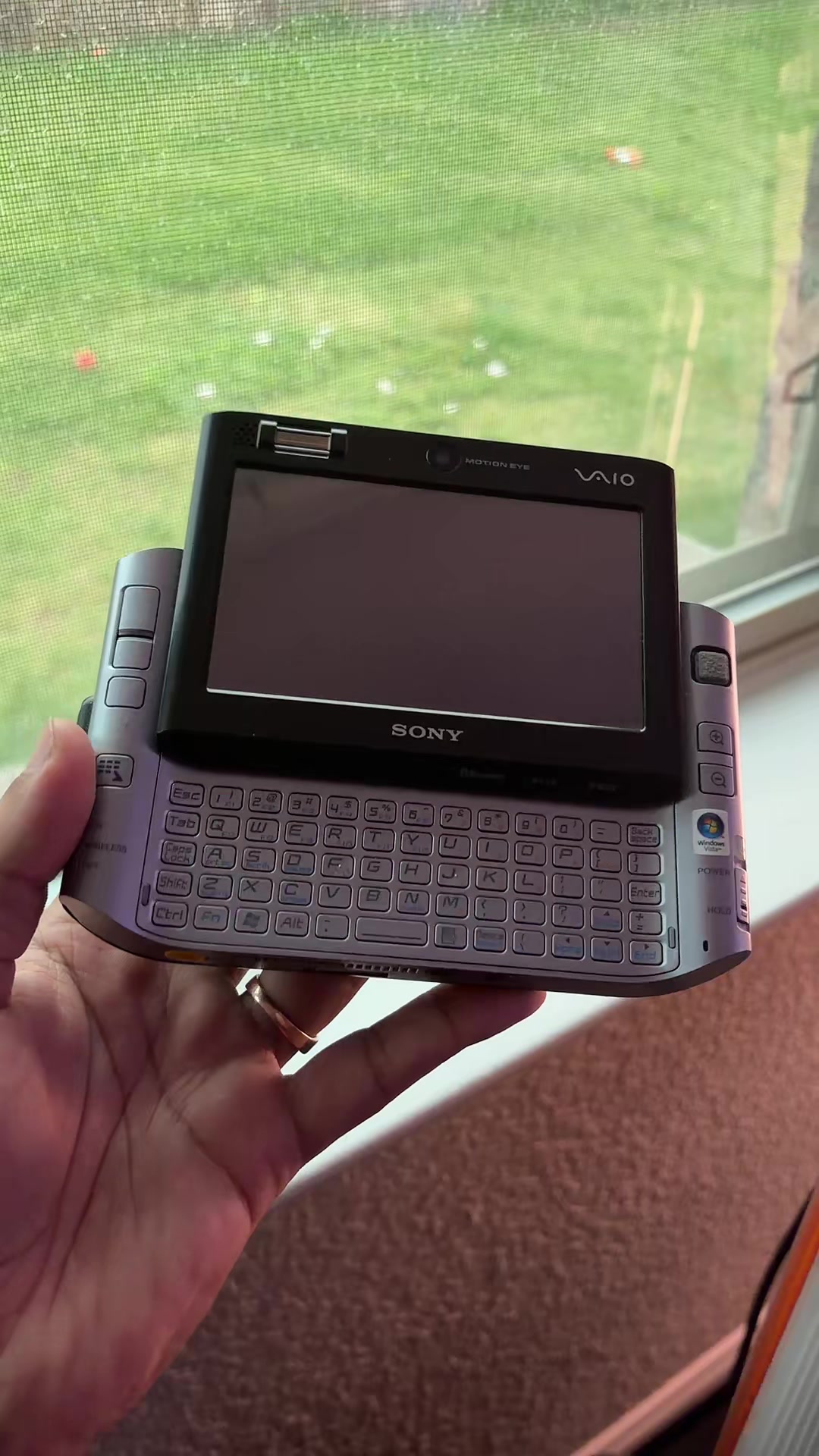 @Ducky_r3tro