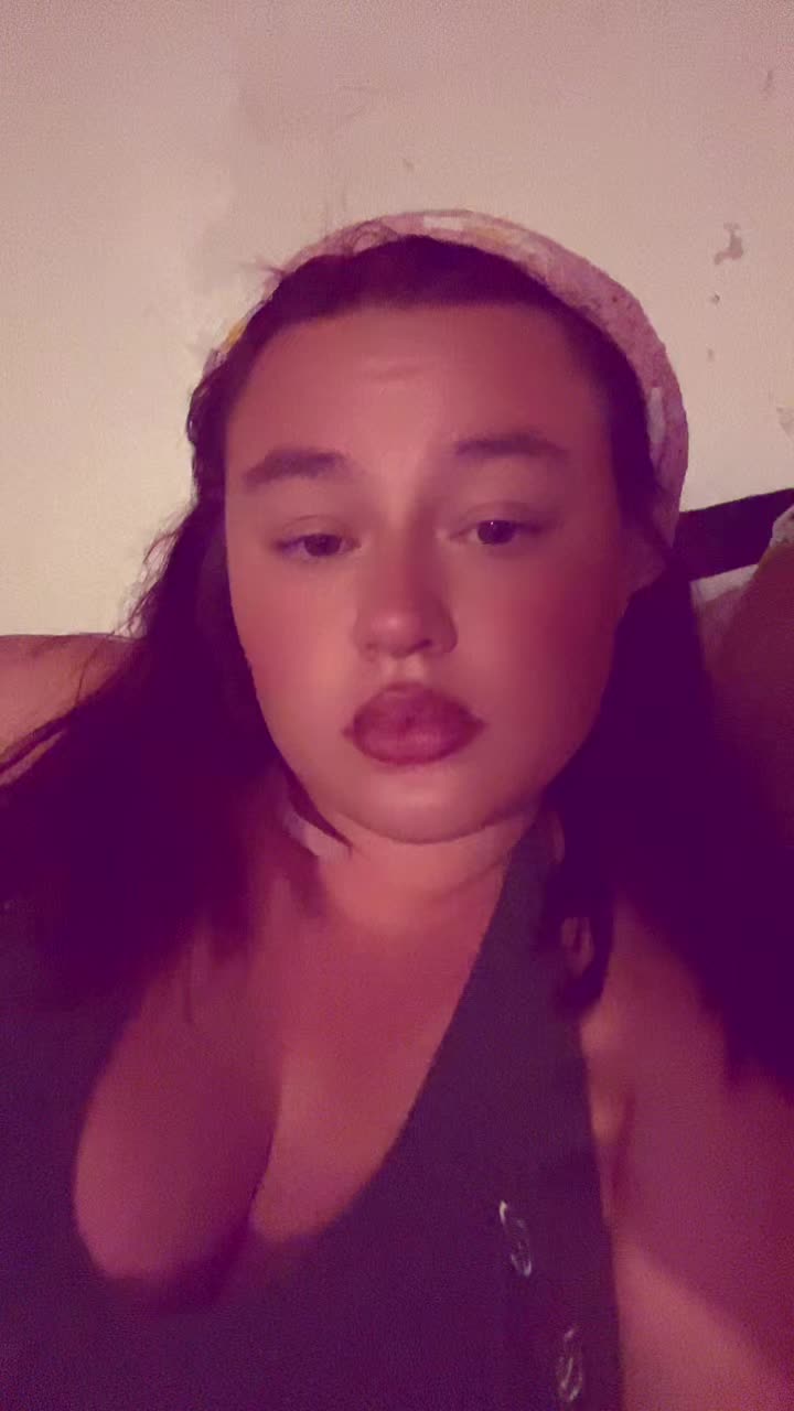 @tiarah🫥