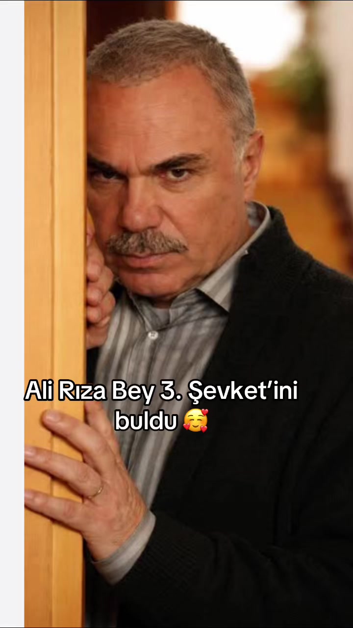@Yaprakd&ouml;k&uuml;ld&uuml;