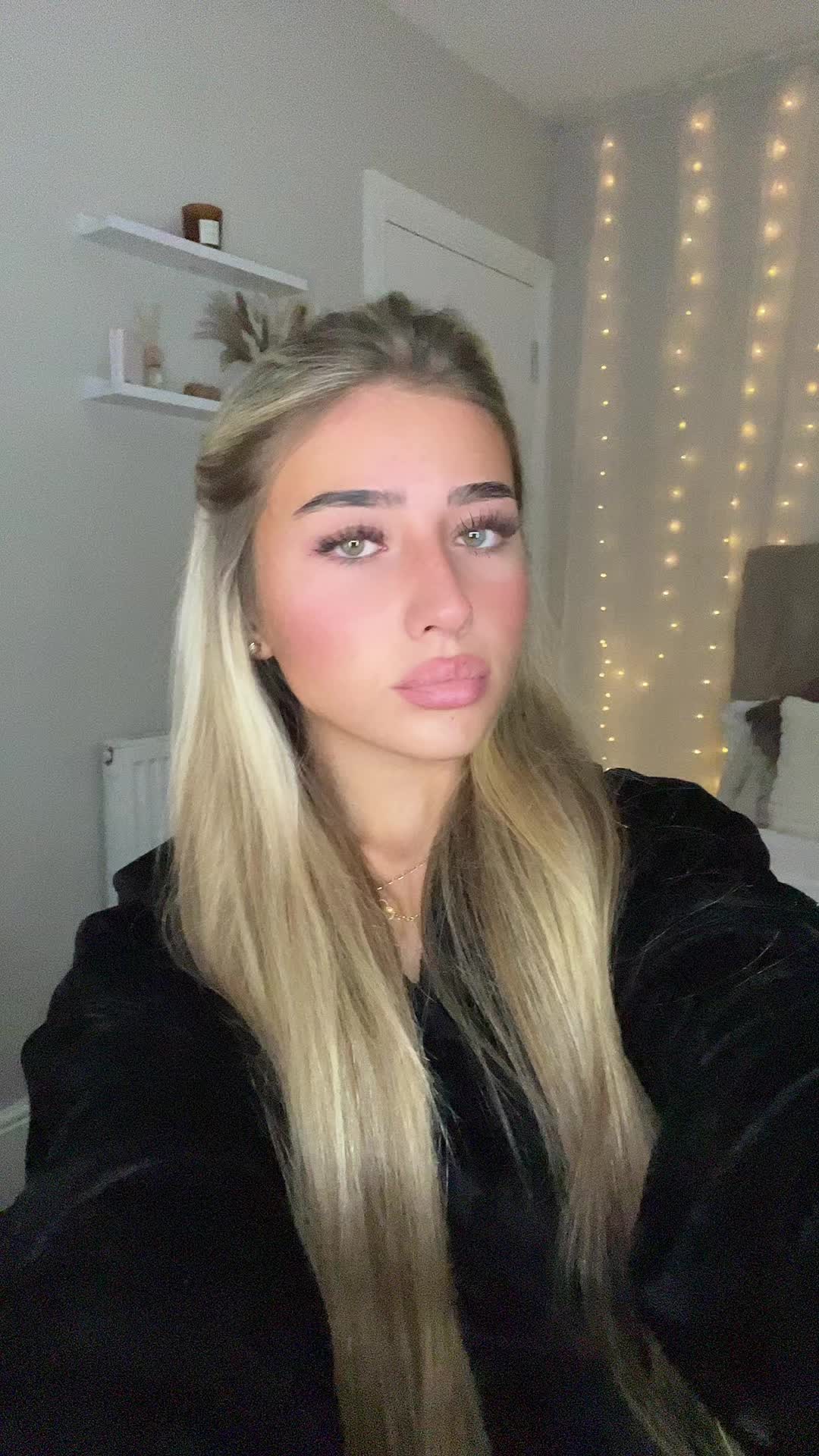 @𝐅𝐫𝐚𝐧𝐤𝐢𝐞 𝐞𝐥𝐥𝐚