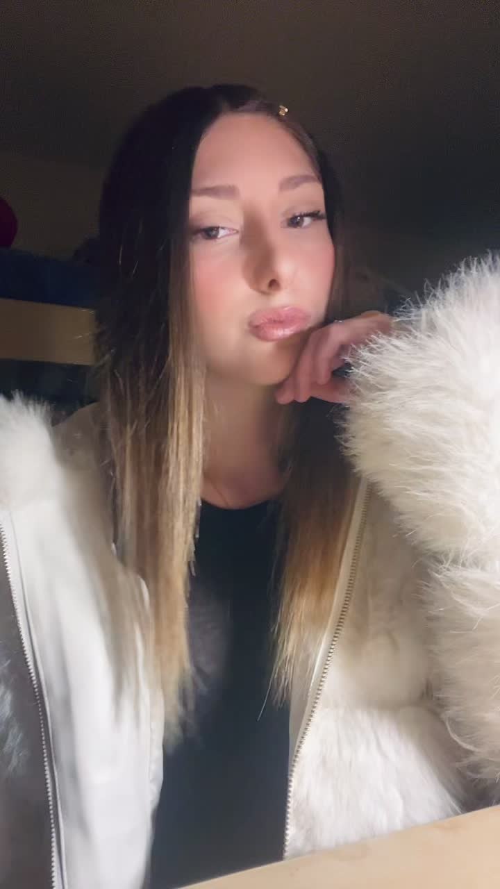 @𝐷𝑒𝑠𝑖𝑟𝑒𝑒