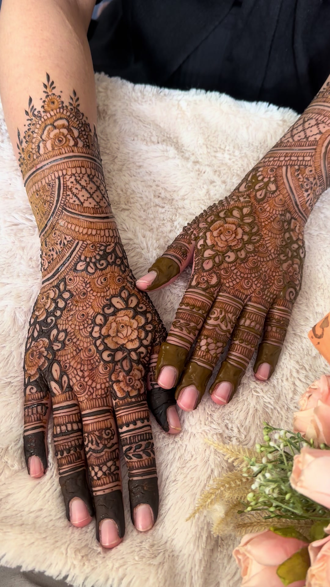 @Fiza Mehndi
