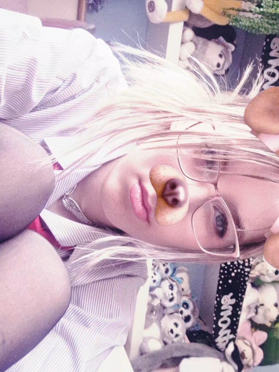 @Zuza🐺🩷