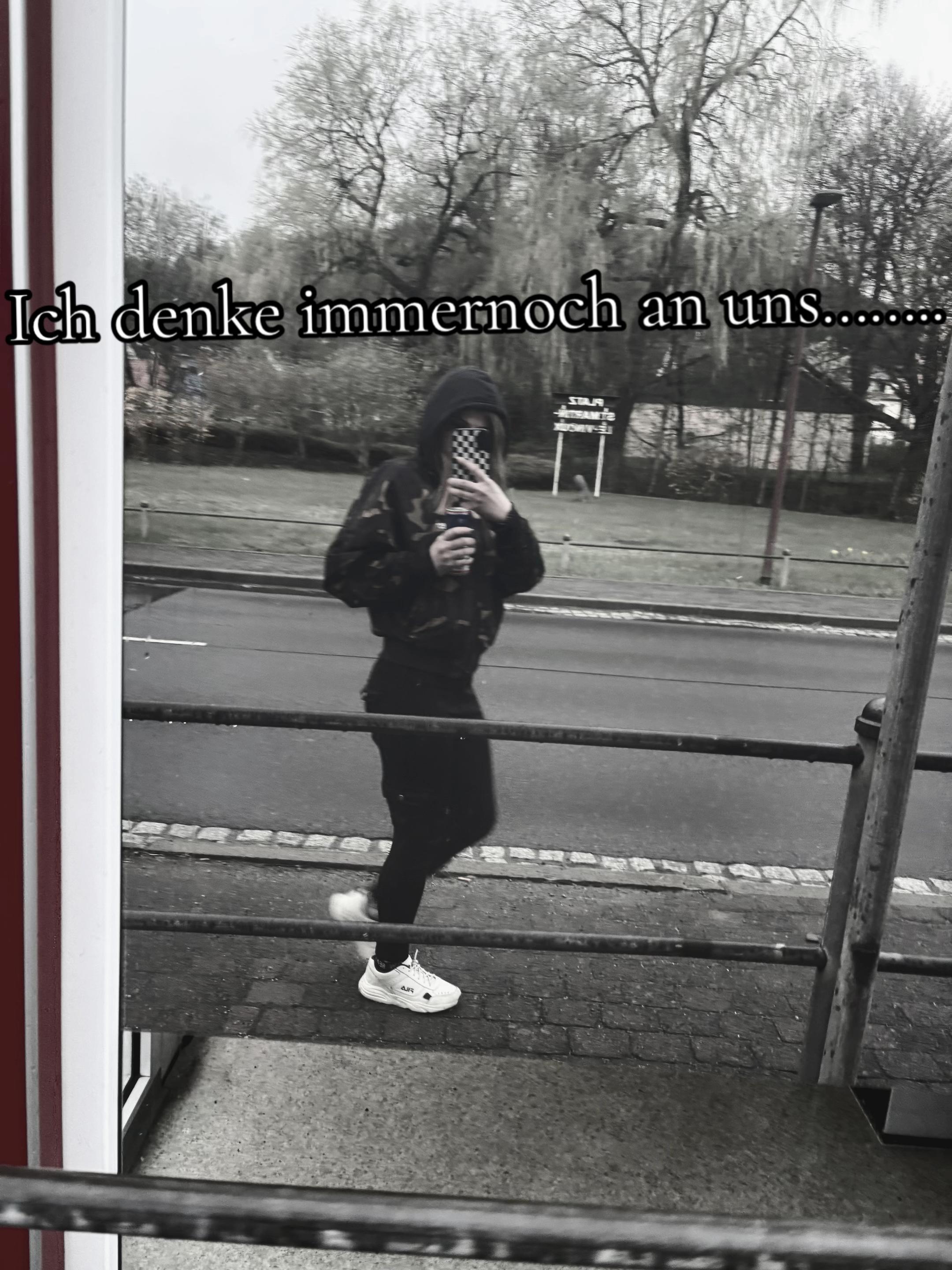 @BENZ&Oslash;ID