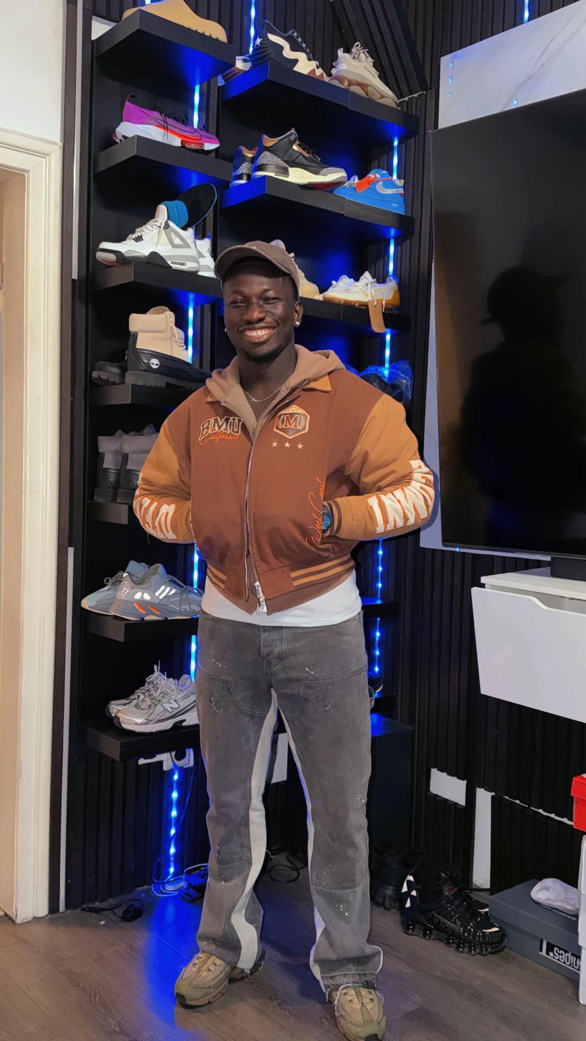 @𝐋𝐢𝐥𝐣𝐨𝐛𝐢𝐳