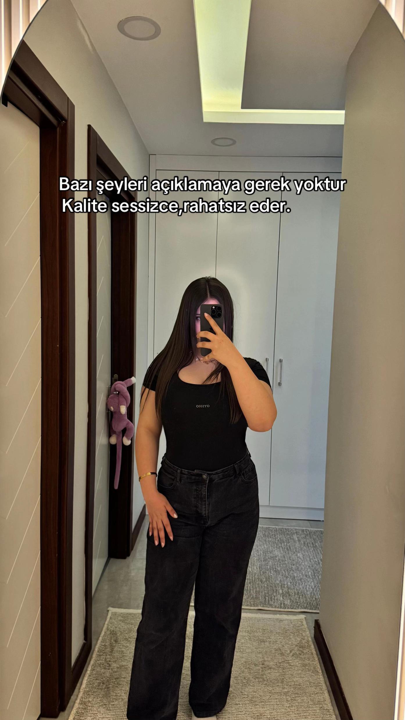 @𝓨