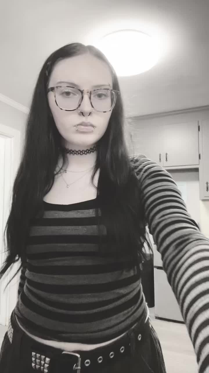 @zoey🩻
