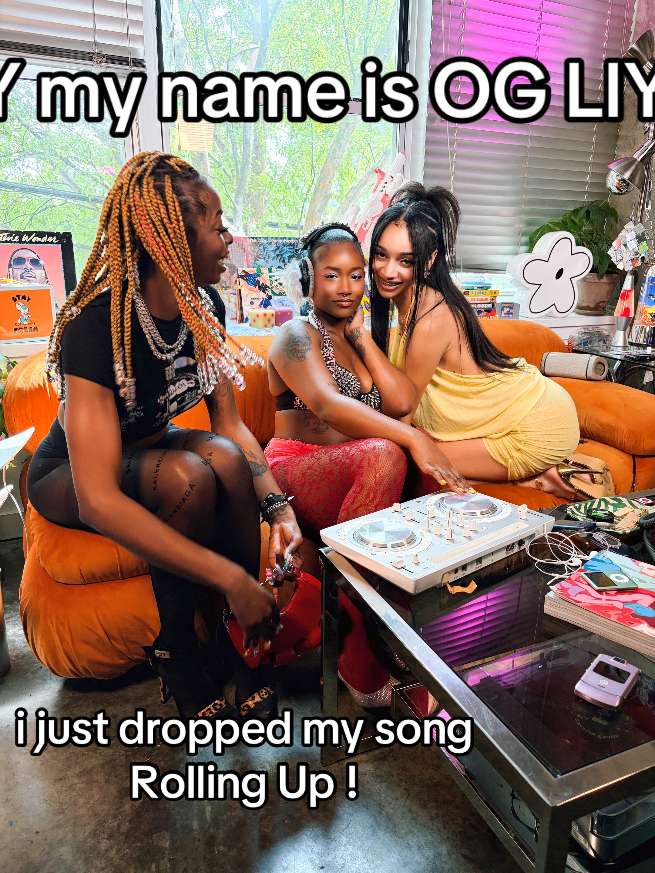 @itsogliyah