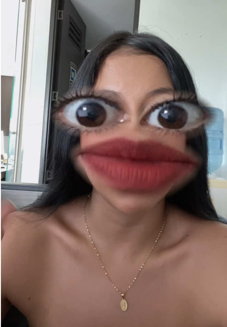 @𝑁𝑖𝑐𝑜𝑙𝑒 𝐶𝑜𝑟𝑡𝑒𝑠