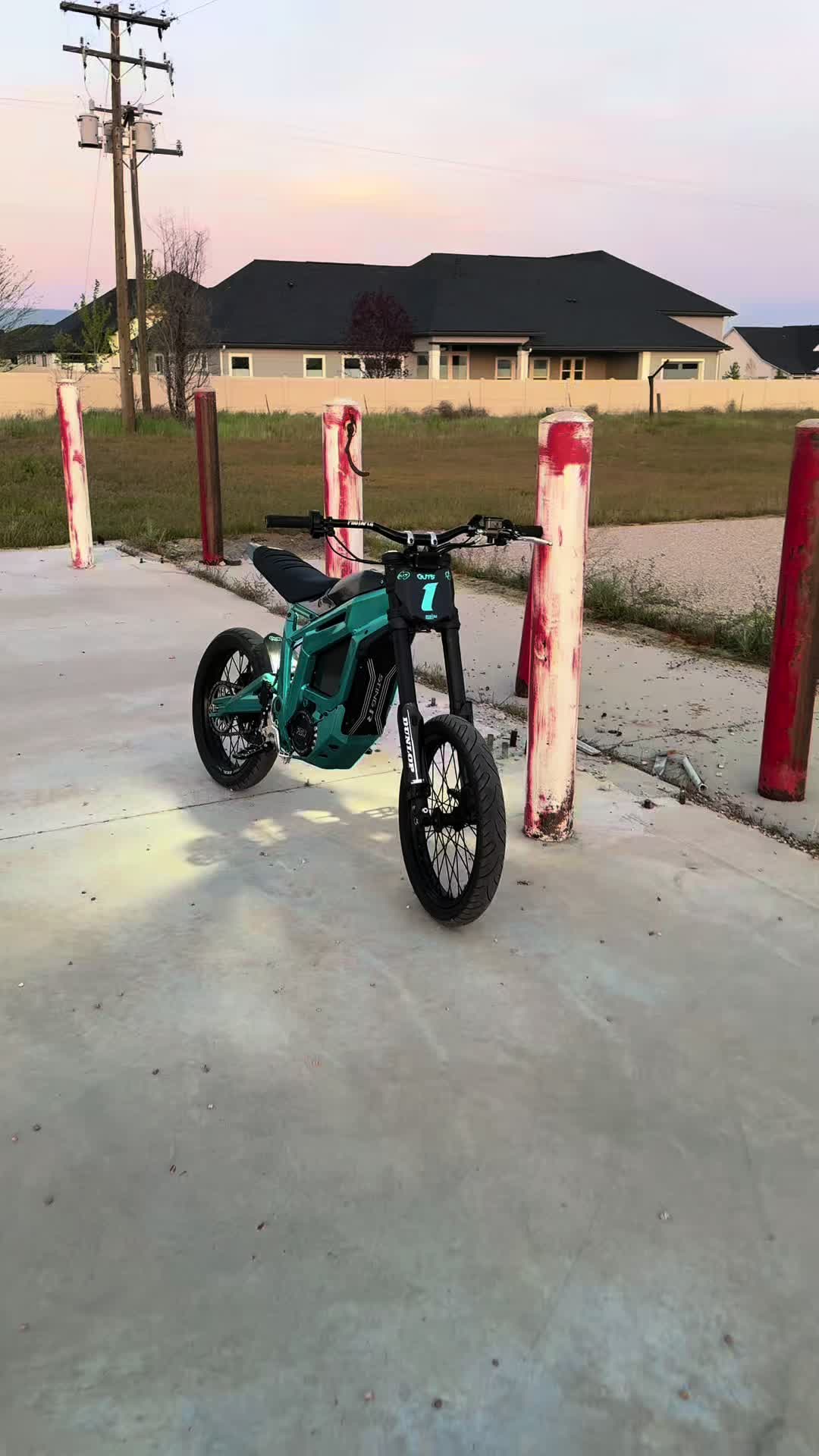 @𝓒𝓻𝓾𝔃_mx4