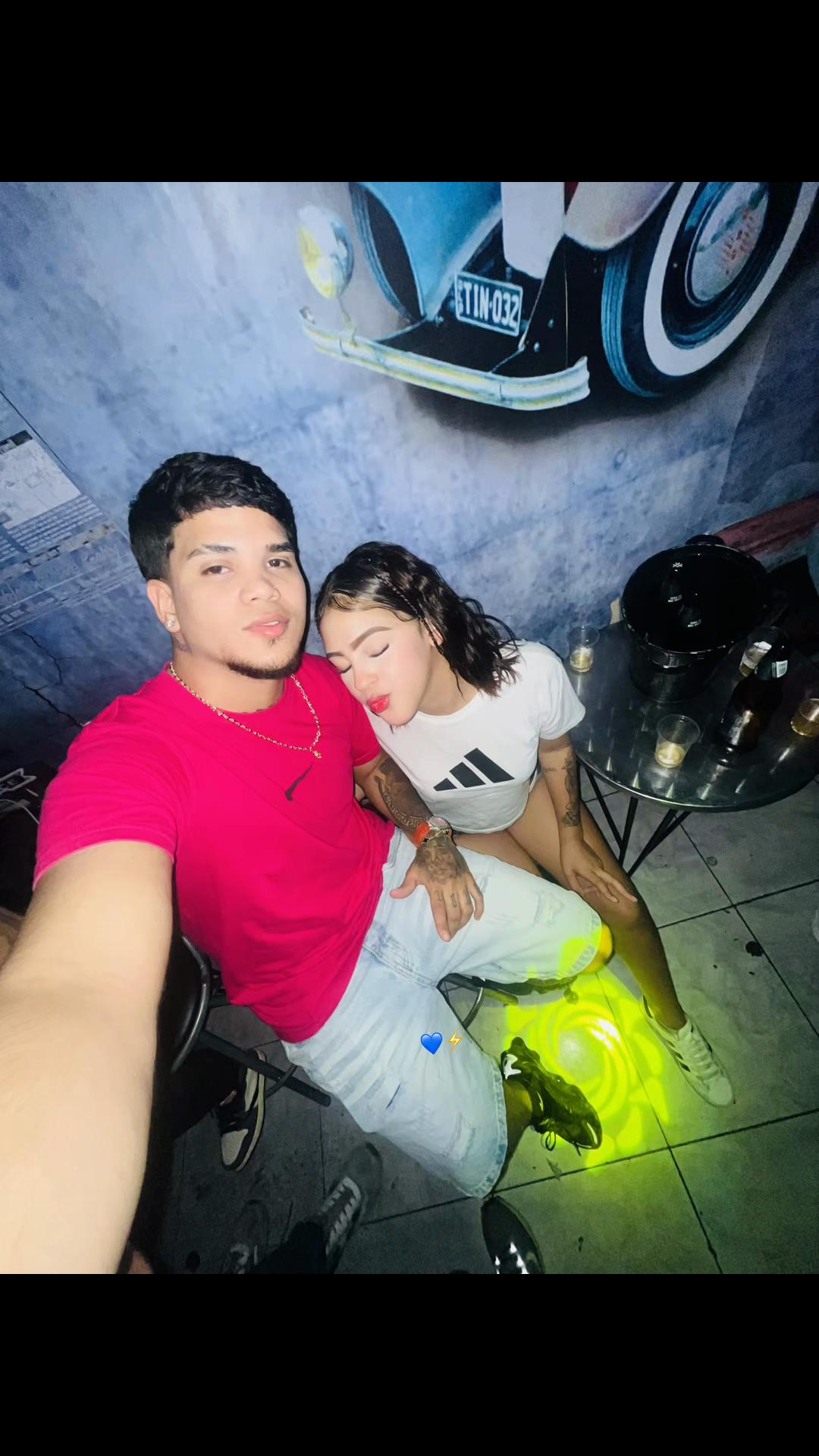 @Hillary Casta&ntilde;eda