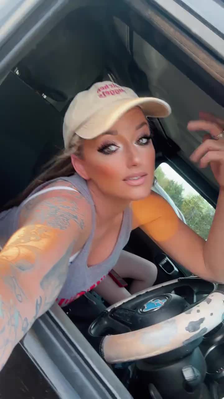 @LaDyPaNda33