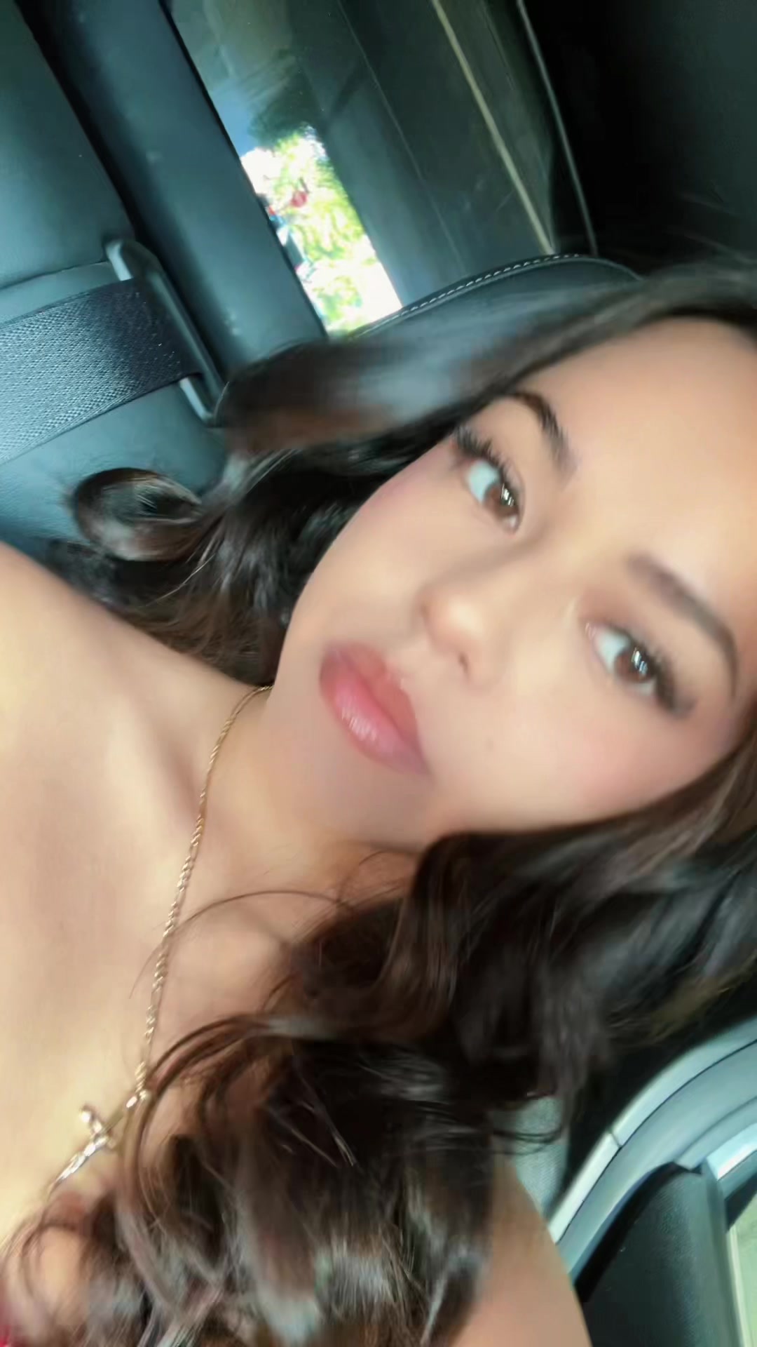 @𝐌