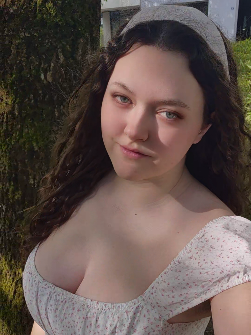 @ℂ𝕆ℂ𝕆 👼