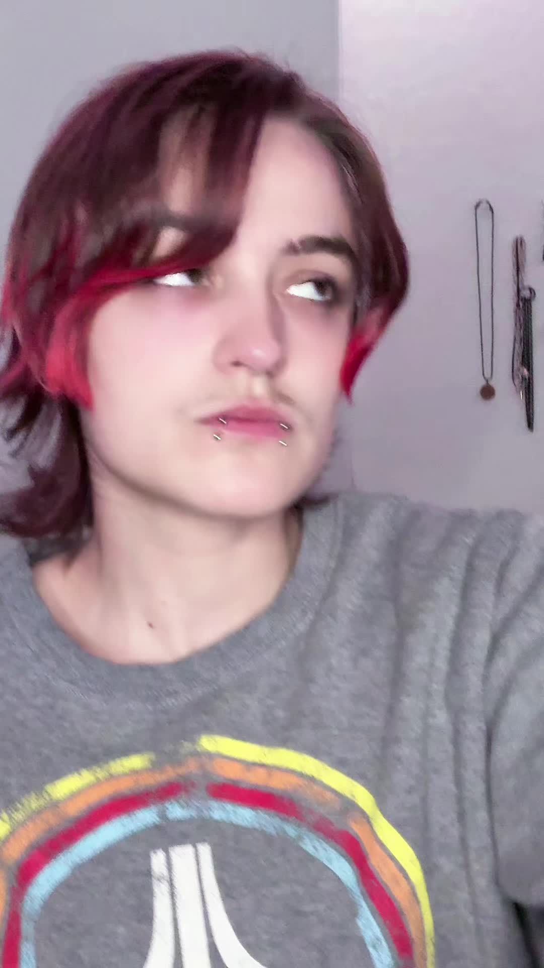 @Maxatron