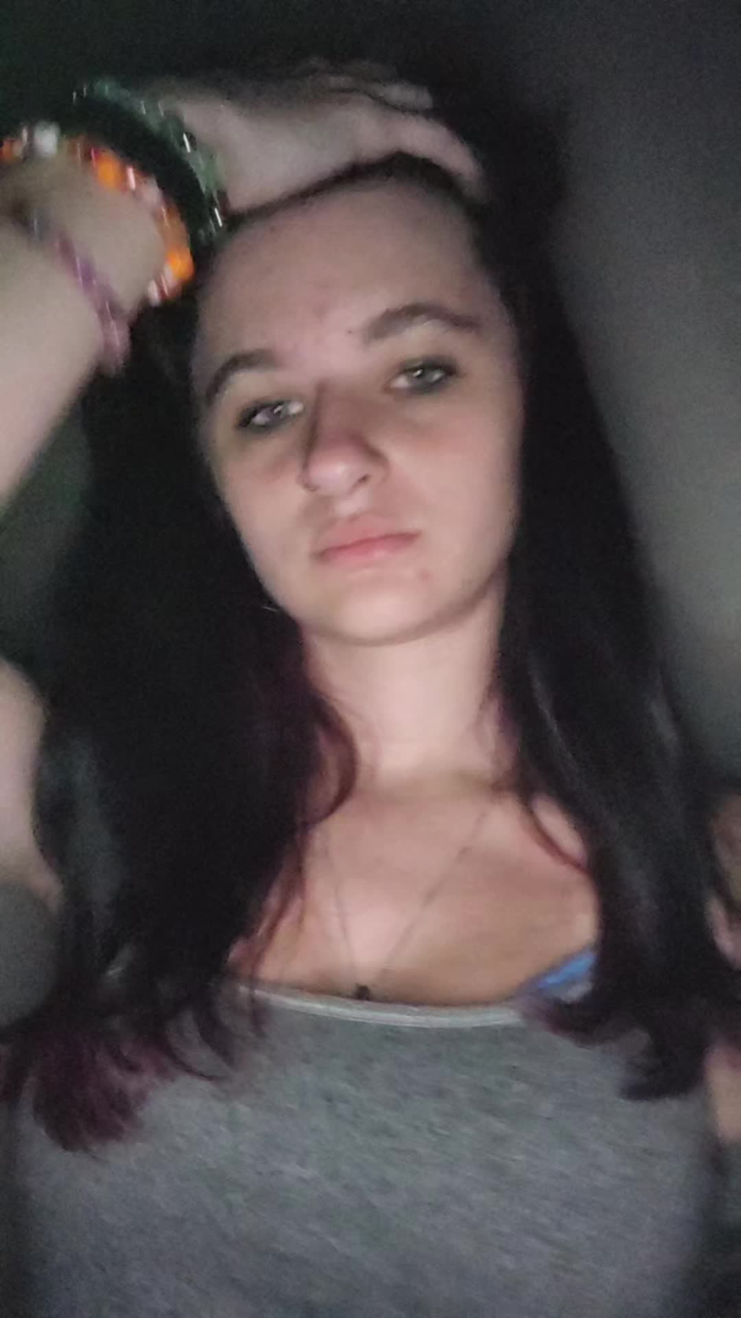 @Mae