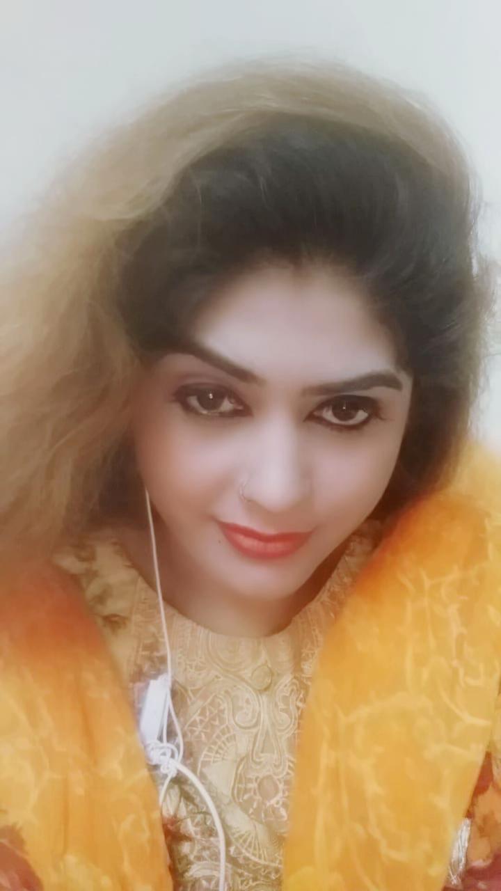 @🥰😘Pakhi&ensp;😍🥰
