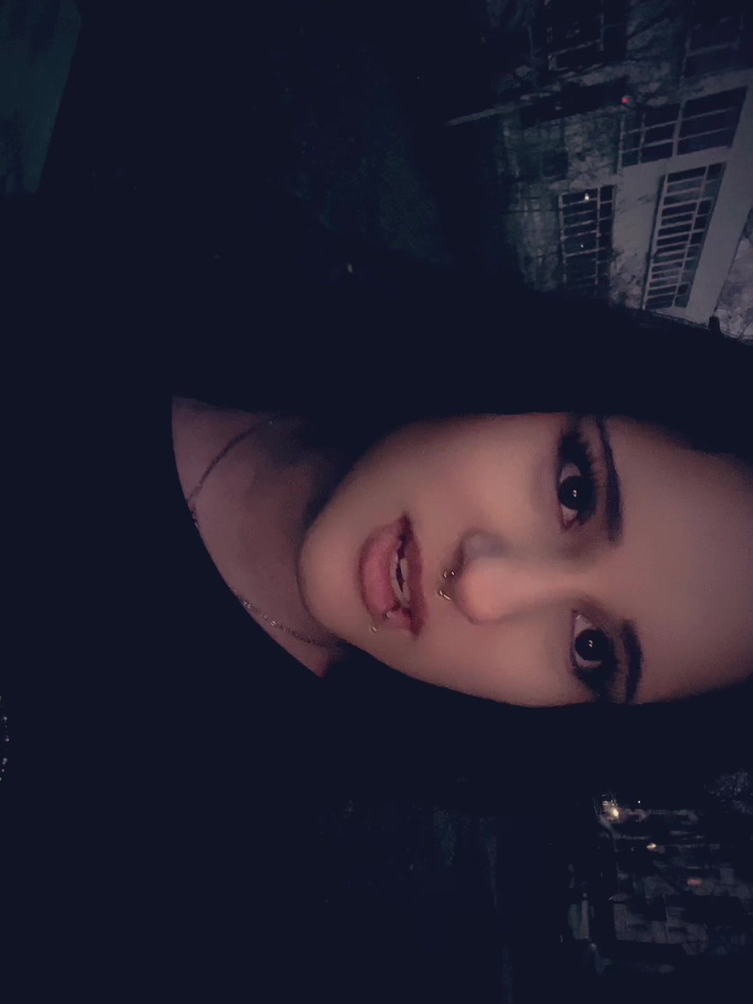 @✞