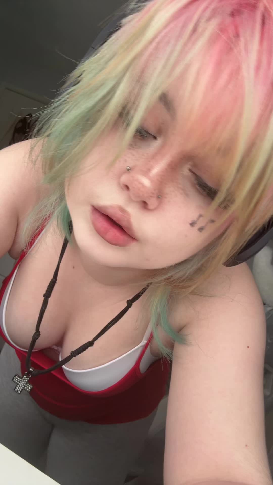 @hotcrazyandfree