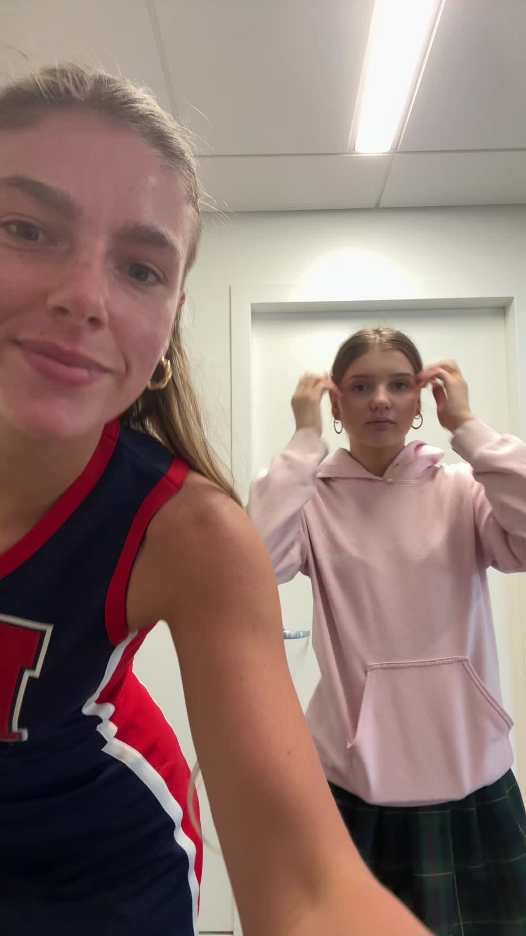 @julbfallon