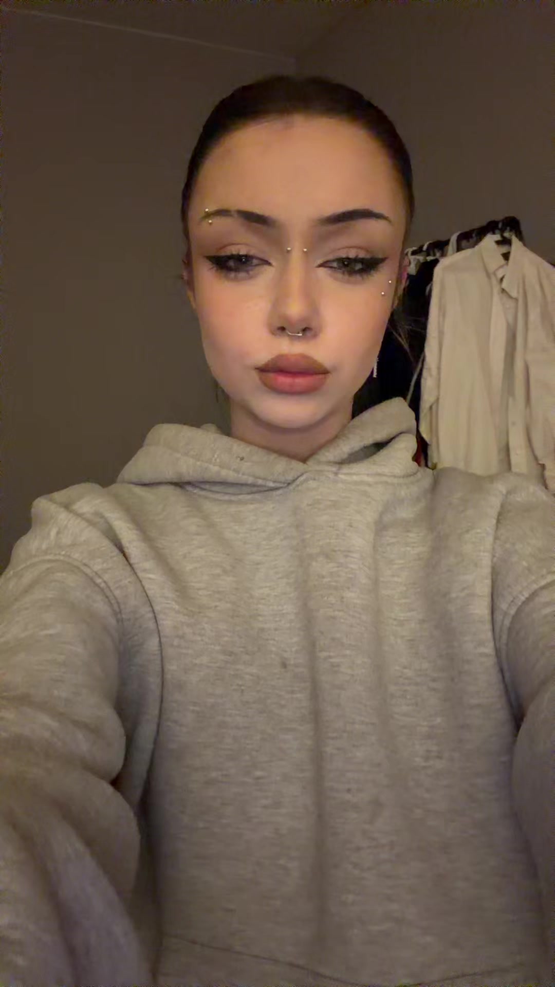 @yananavaaa