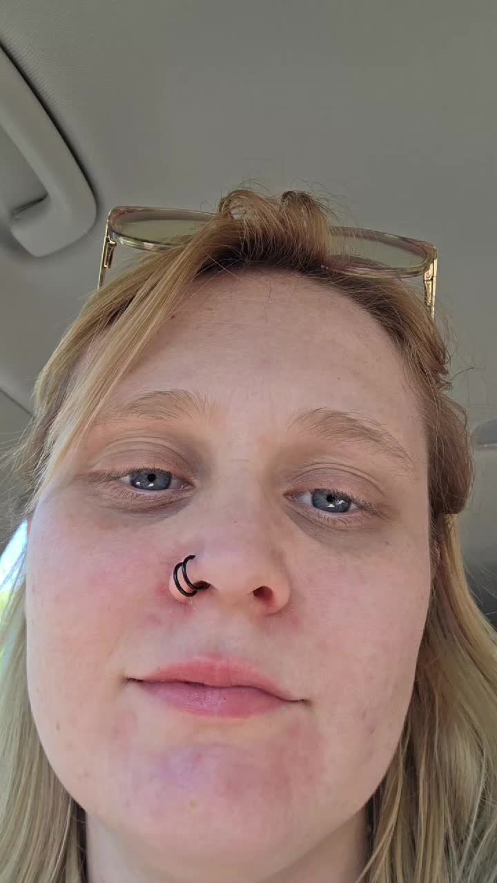 @EmieWonders