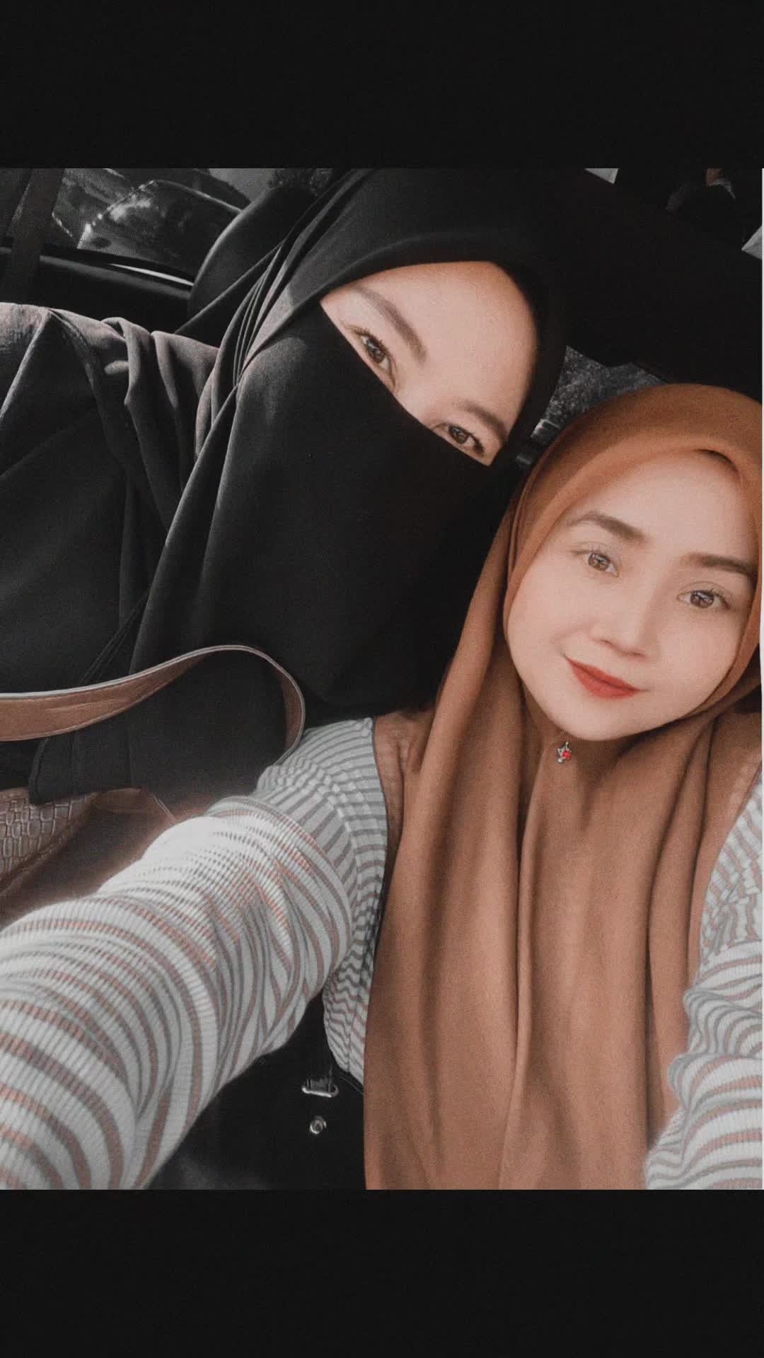 @Ayuniey