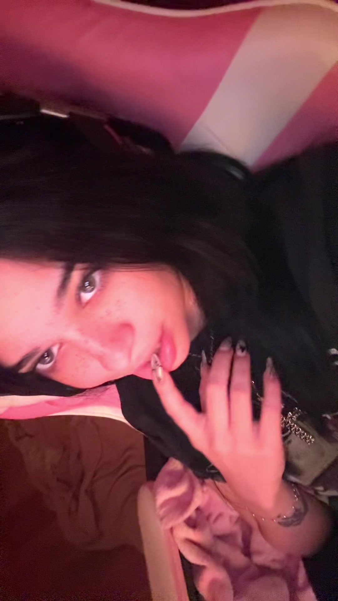 @Azura