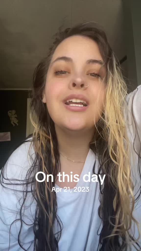 @Emily<3