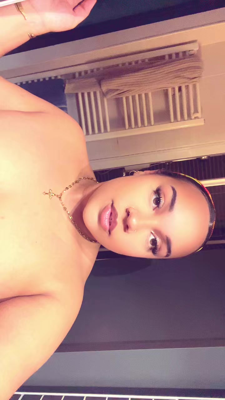 @Le&yuml;o