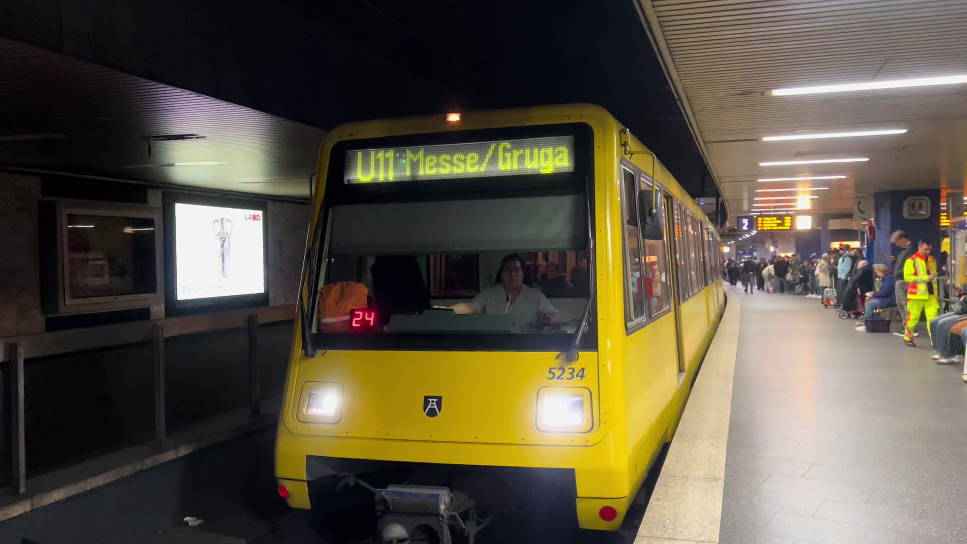 @&Ouml;PNV Busse Bahnen NRW☀️🌦️