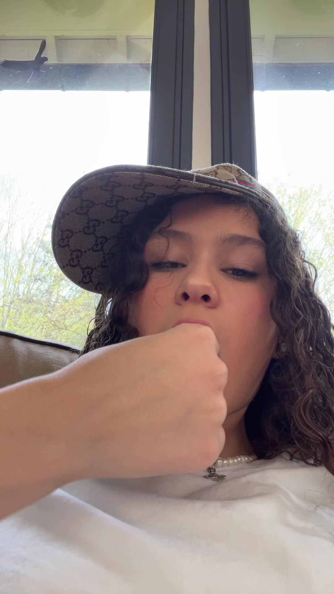 @𝐀𝐥𝐦𝐚 🍀