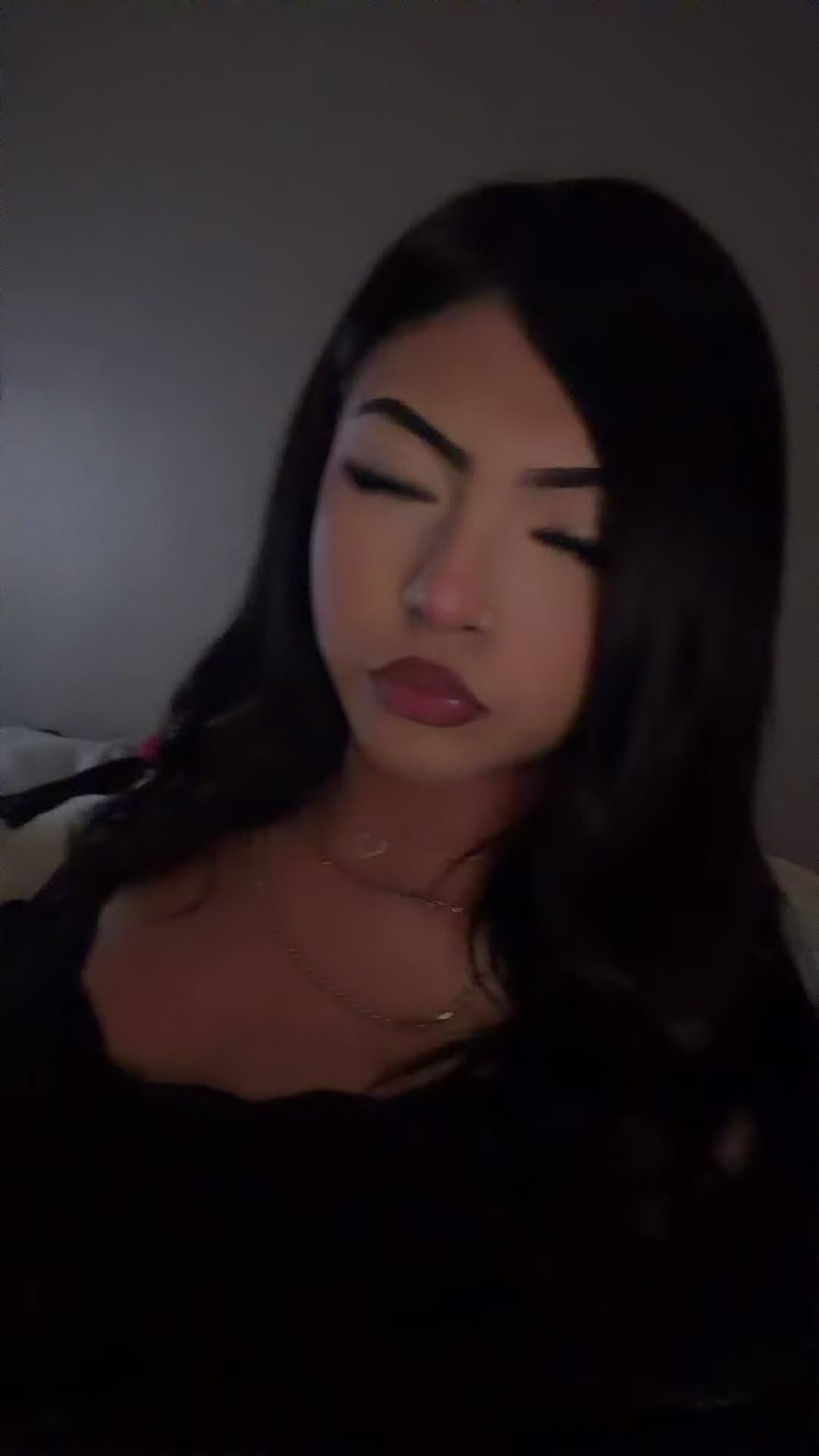 @Bella