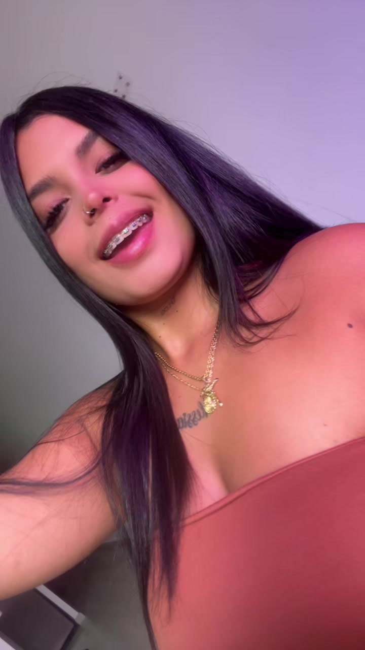 @Angie Carol🌸