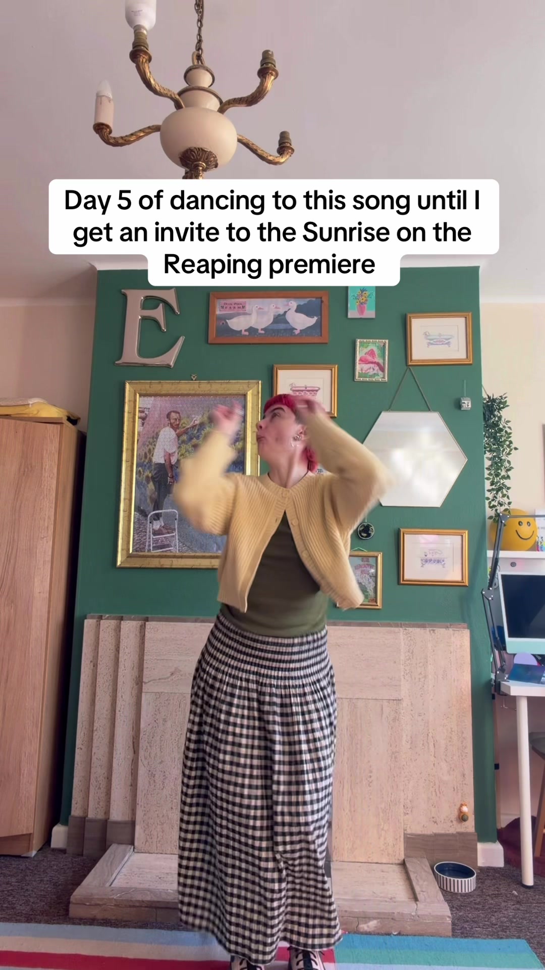 @Ella
