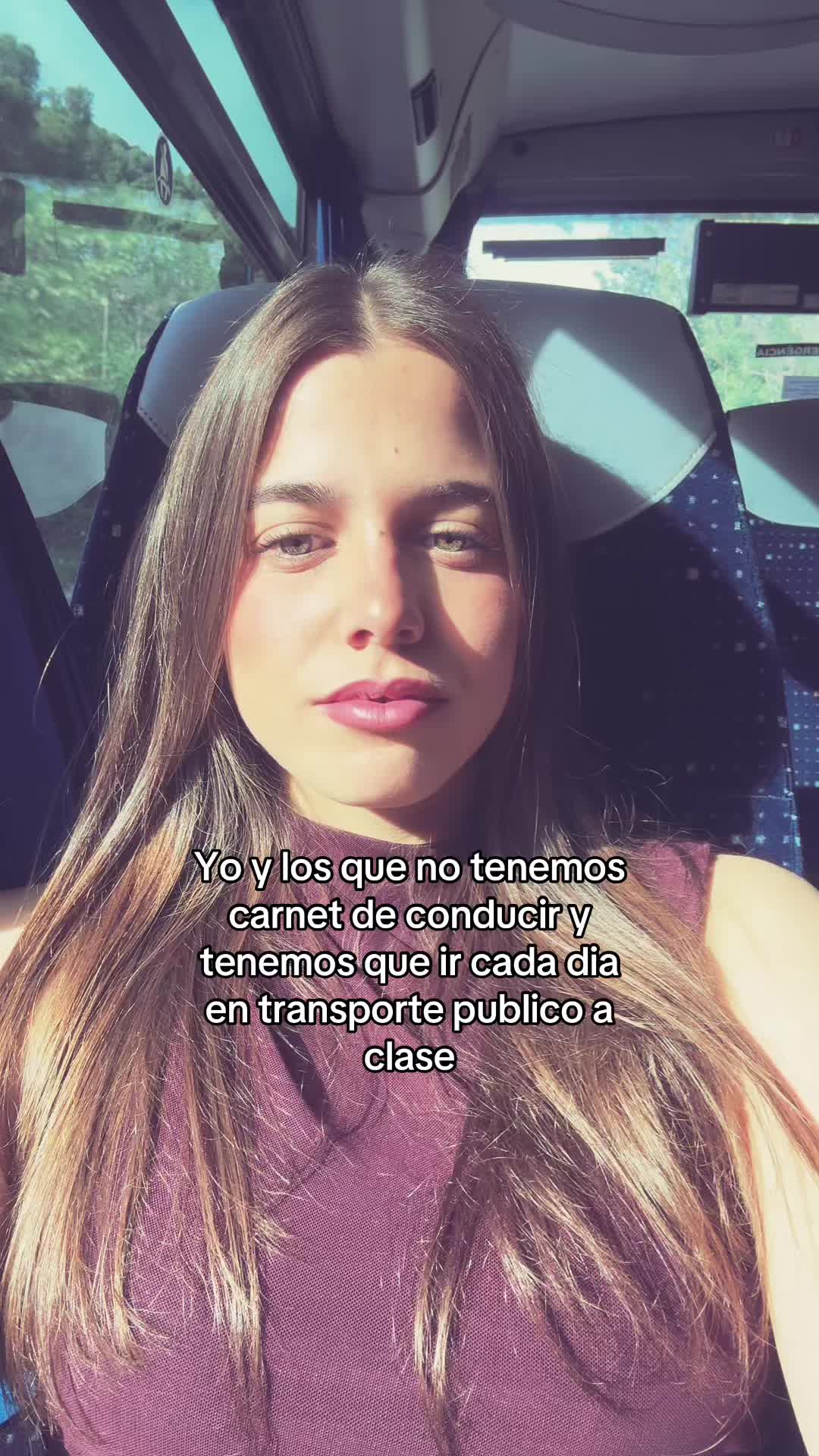 @abril suri&ntilde;ach