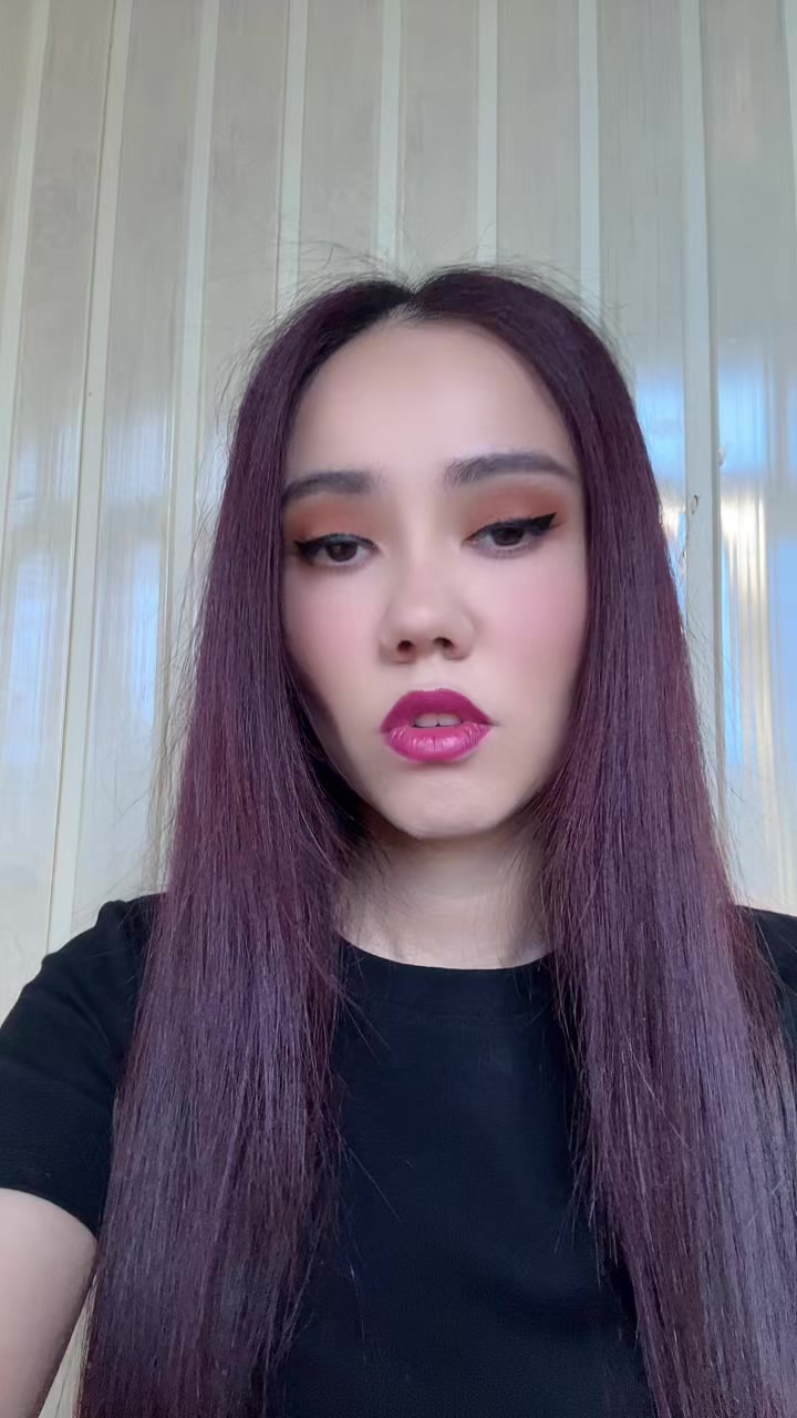 @𝗟𝗢𝗥𝗘𝗡🖤
