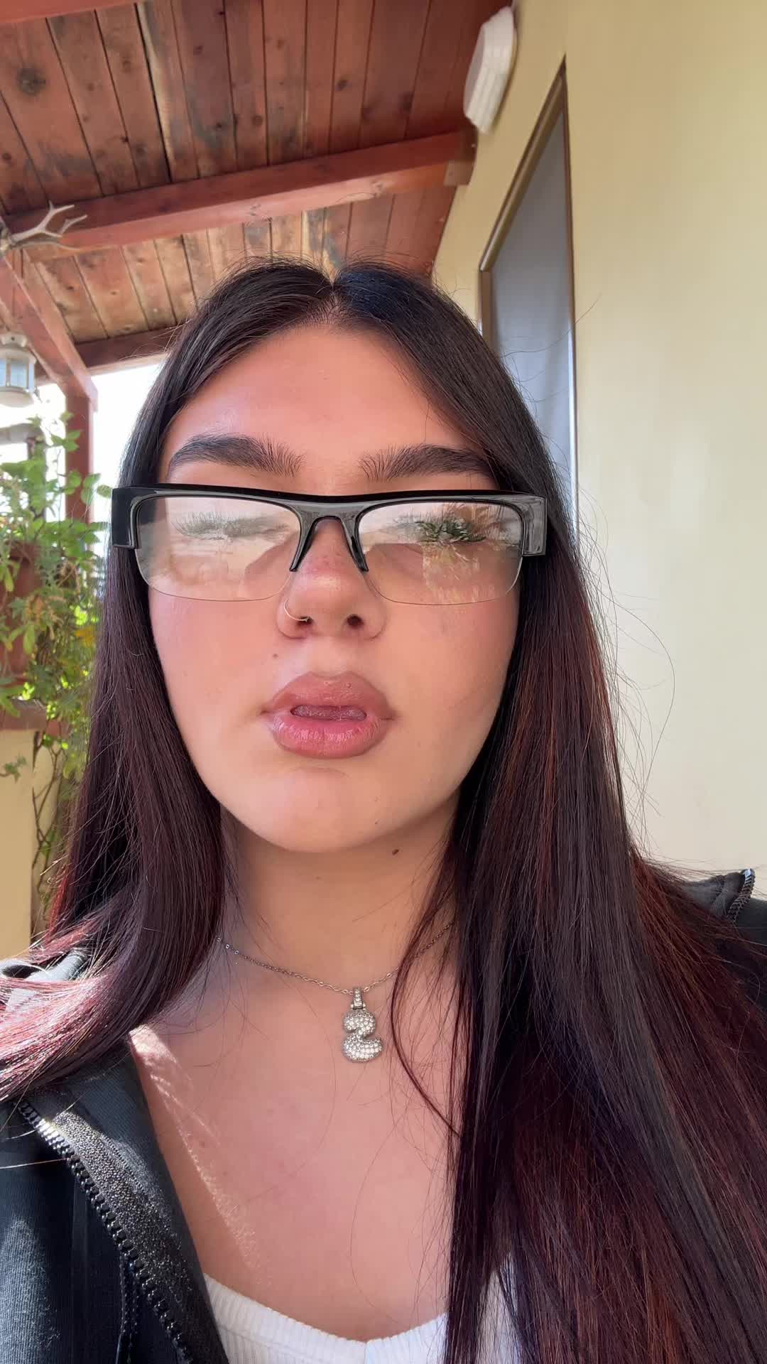 @Sarettaspam