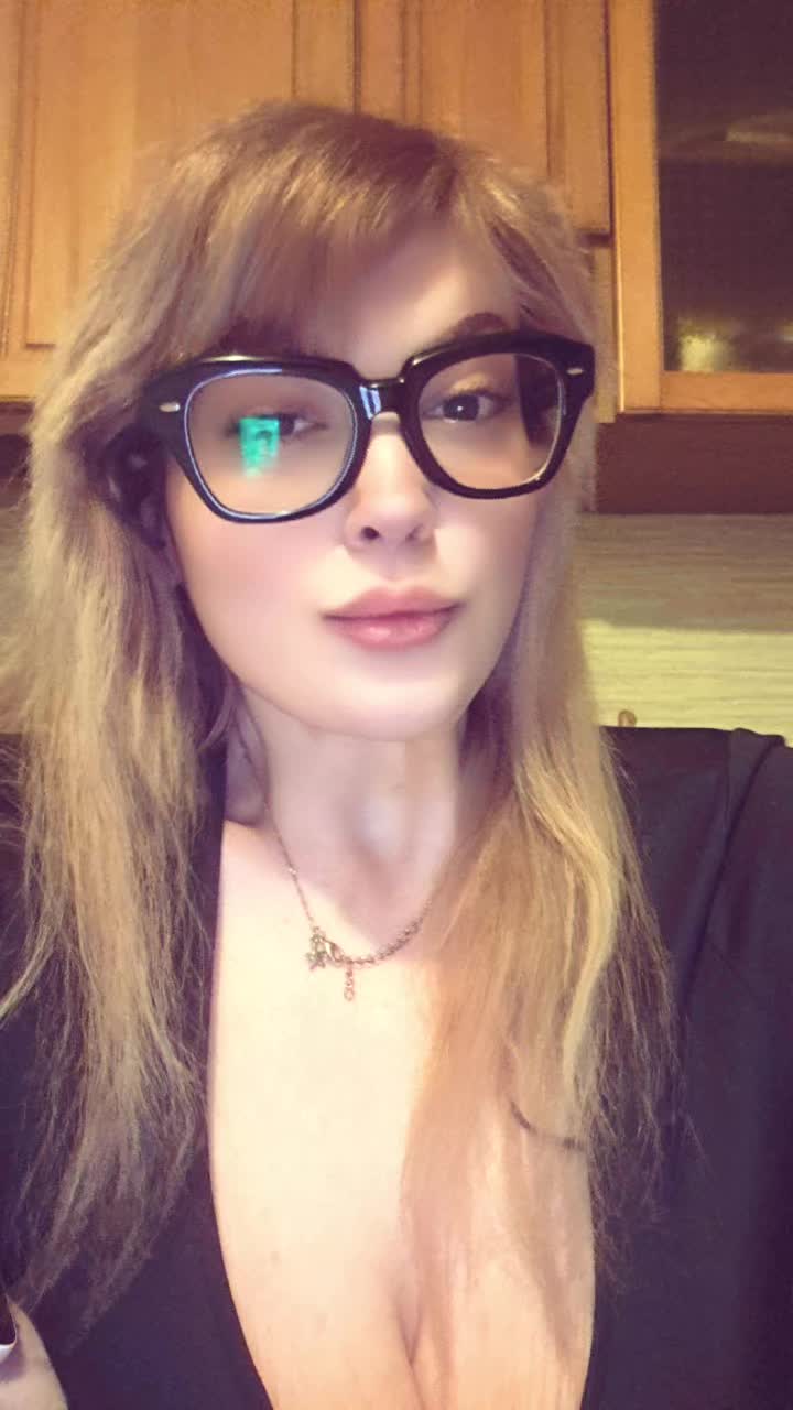 @Vanessa 🤍💜🦋