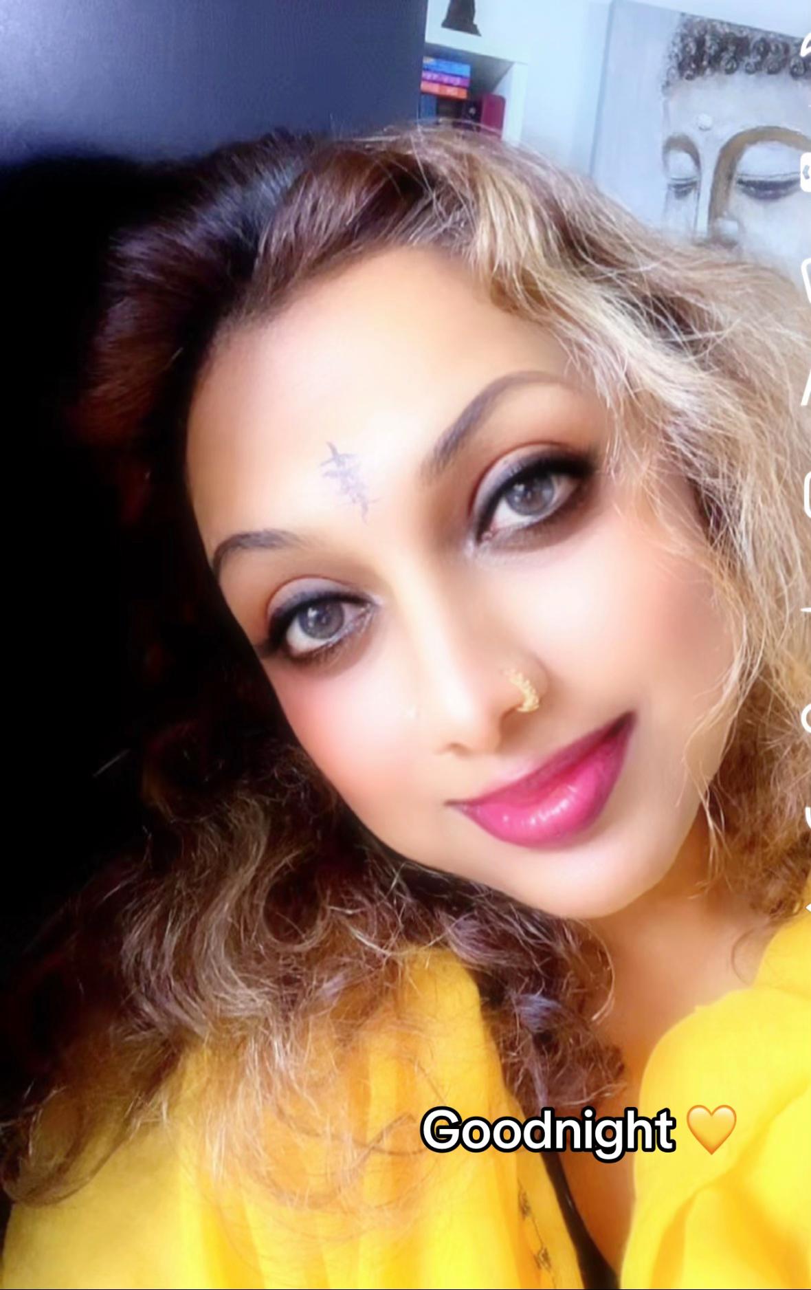 @Shobananava🇨🇦🇱🇰🇸🇬🇳🇬