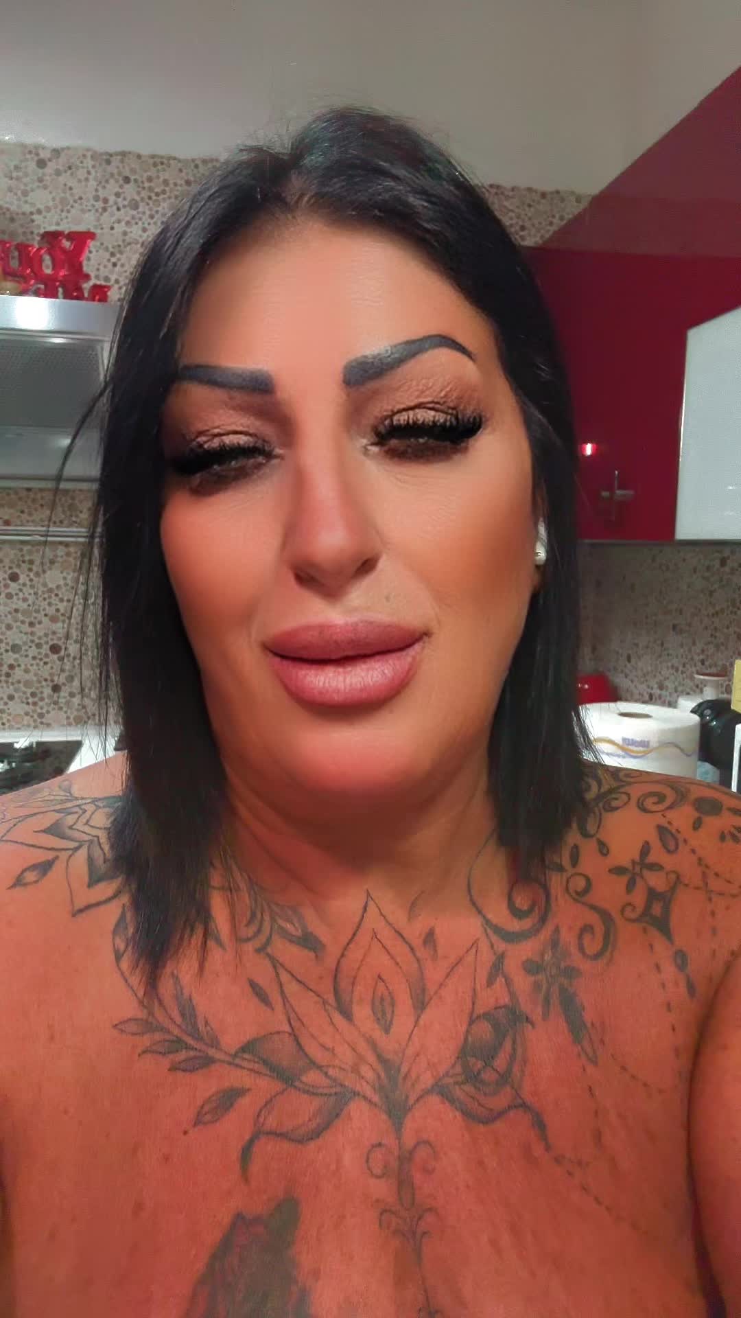 @lucia romano