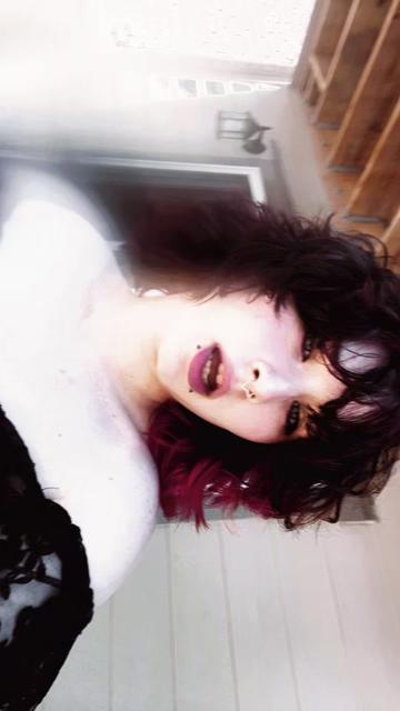 @Grunge Princess