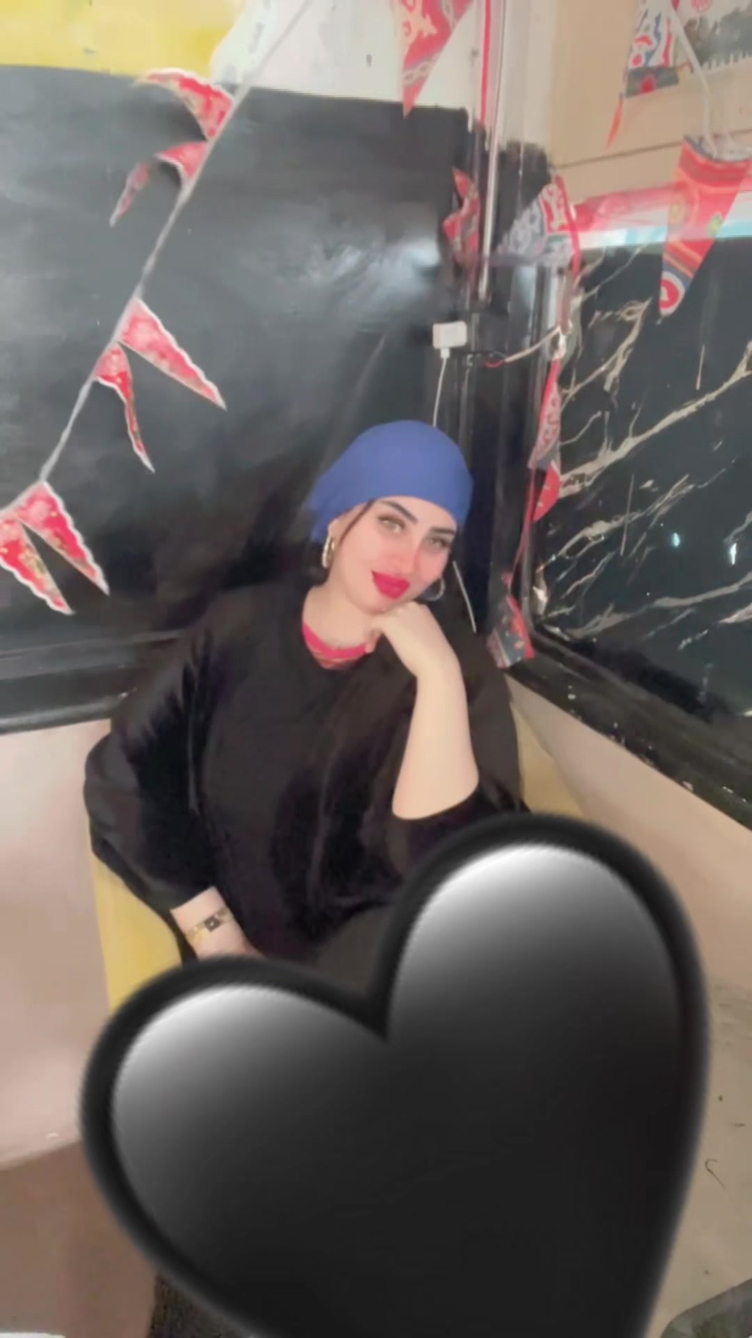 @دنيا فرغلي