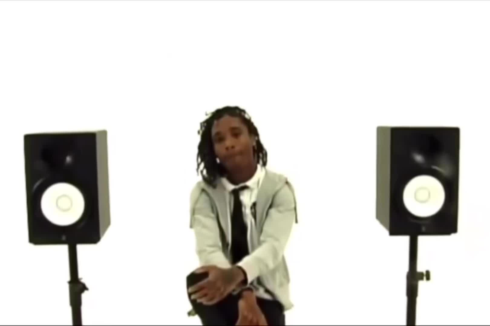@️