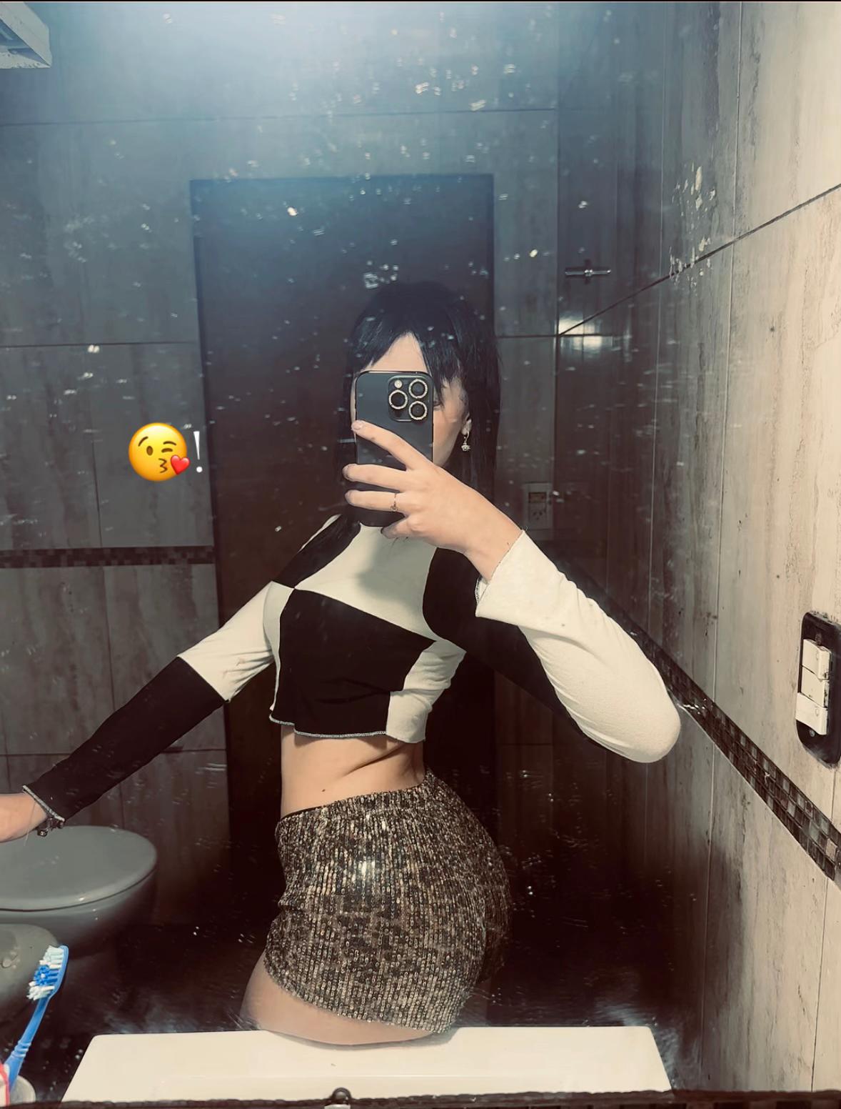 @𝐵𝑟𝑖𝑖 𝐺𝑜𝑚𝑒𝑧