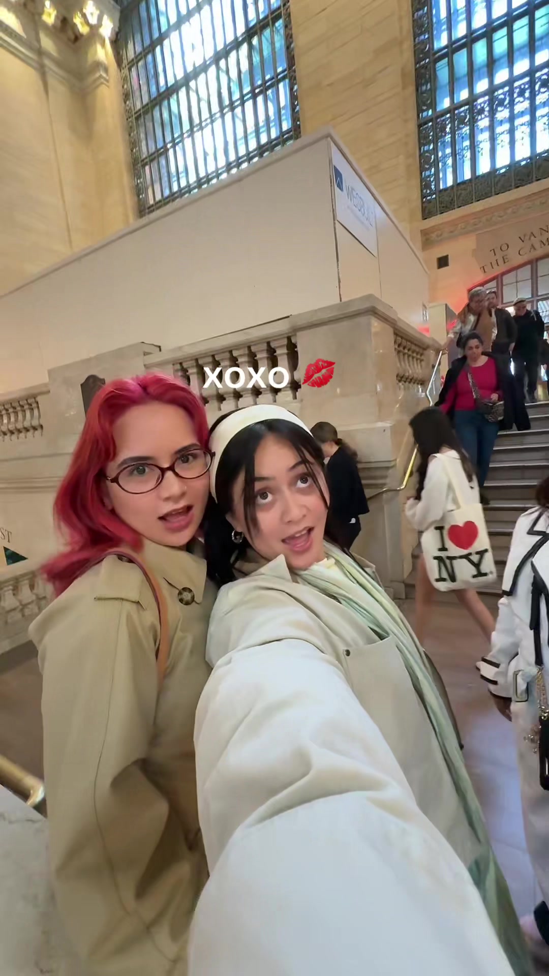 @laura !! ⭐️🩷🦢