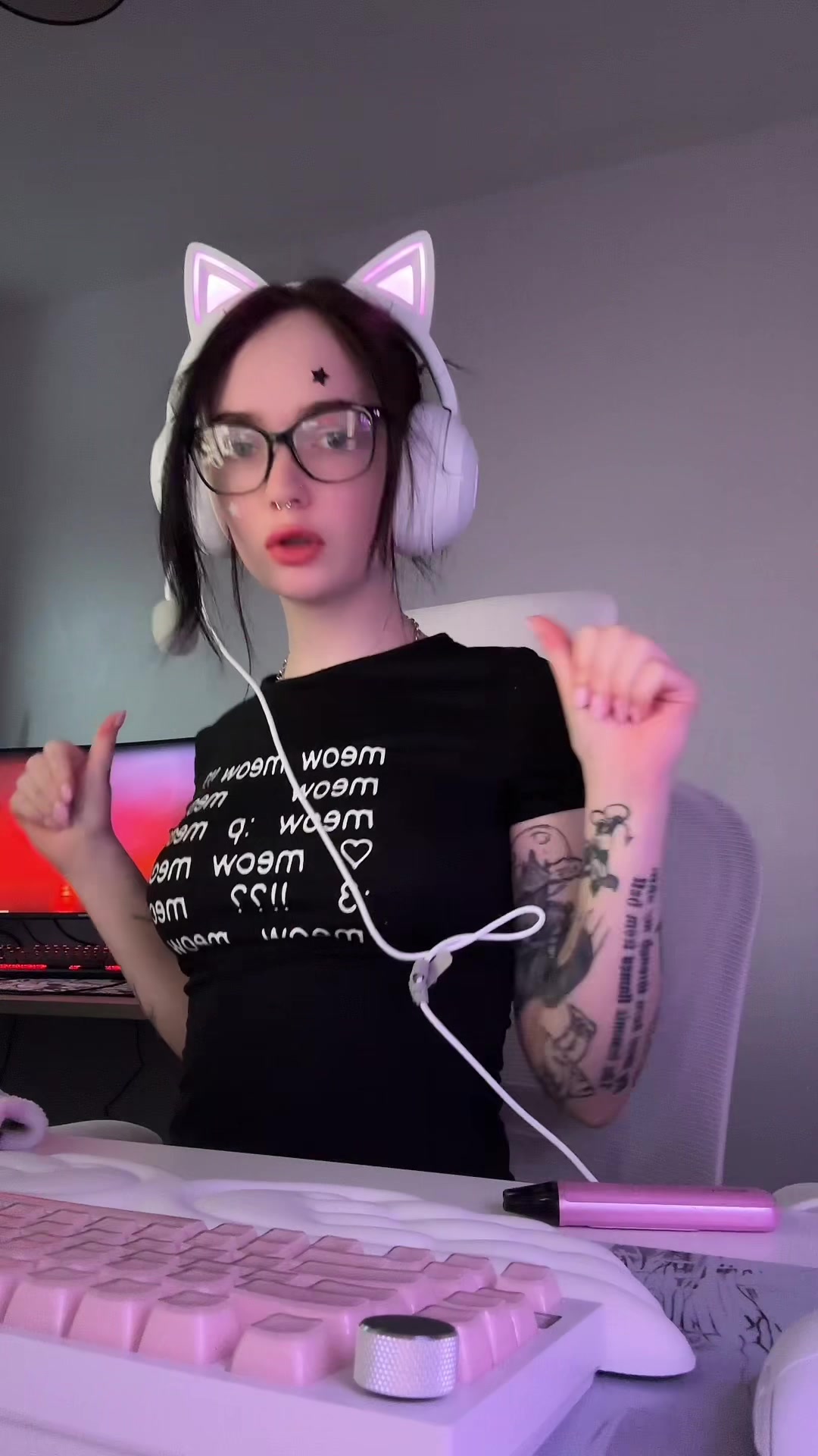 @ᴹᵉᵒʷ