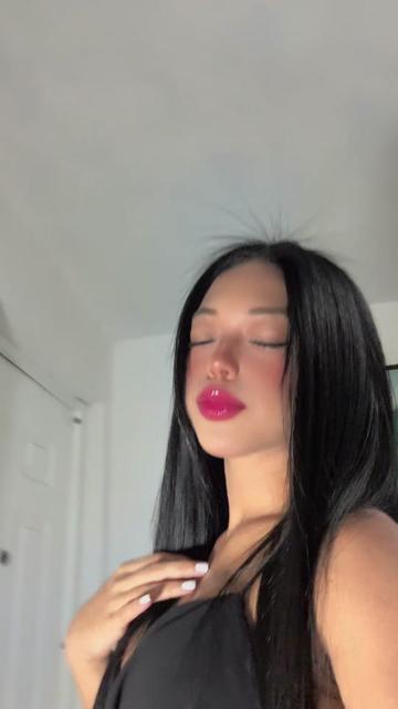 @ANA KARINA 🖤
